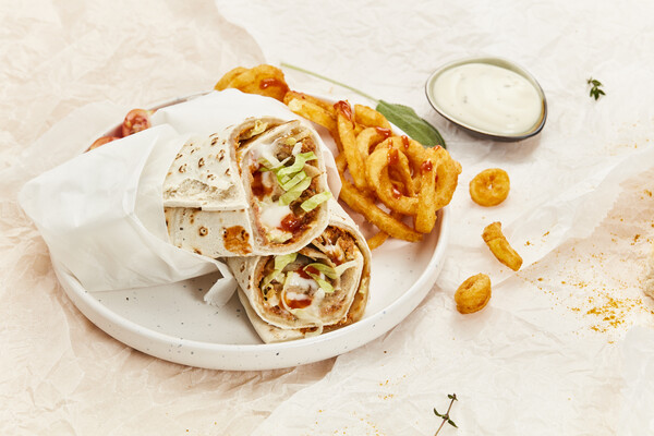 Gefüllte Lahmacun mit Curly Fries